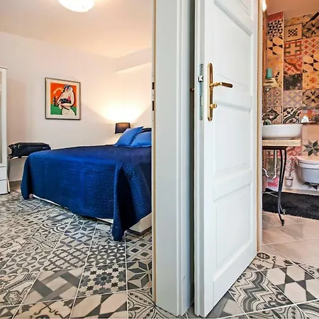 Seaview House Rosali Nyaraló