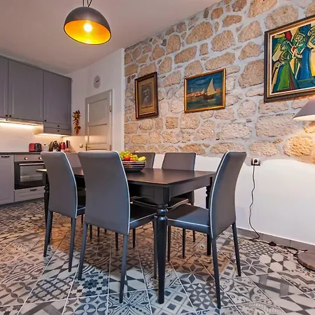 Vakantiehuis Seaview House Rosali *