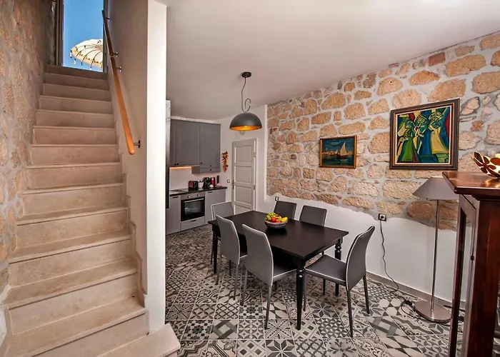 Seaview House Rosali Vakantiehuis *